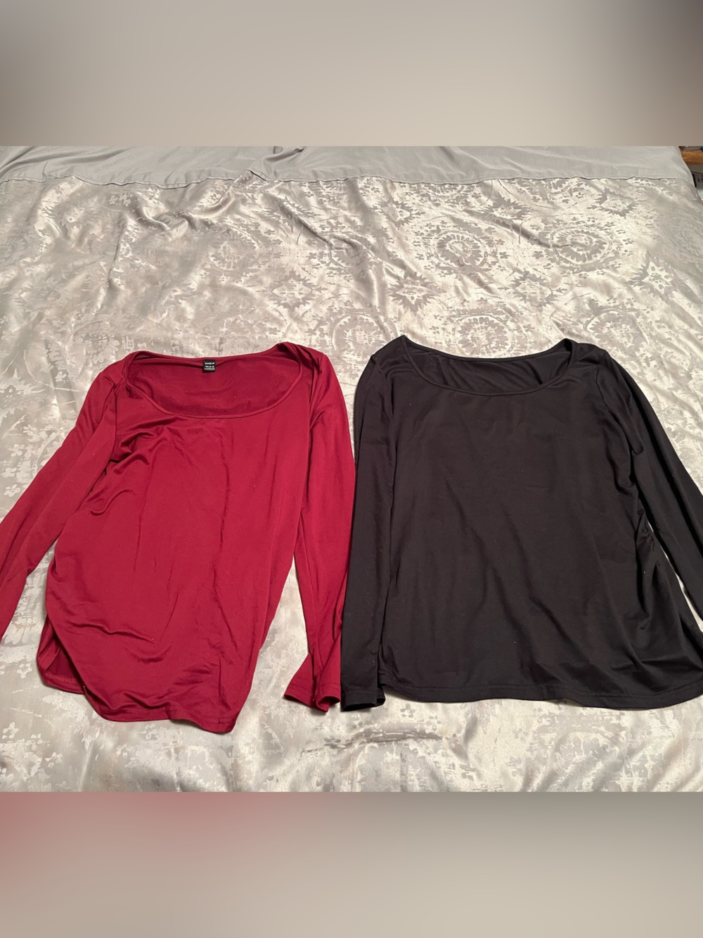 Basic Long Sleeve Scoop Neck Maternity Tops - Red & Black